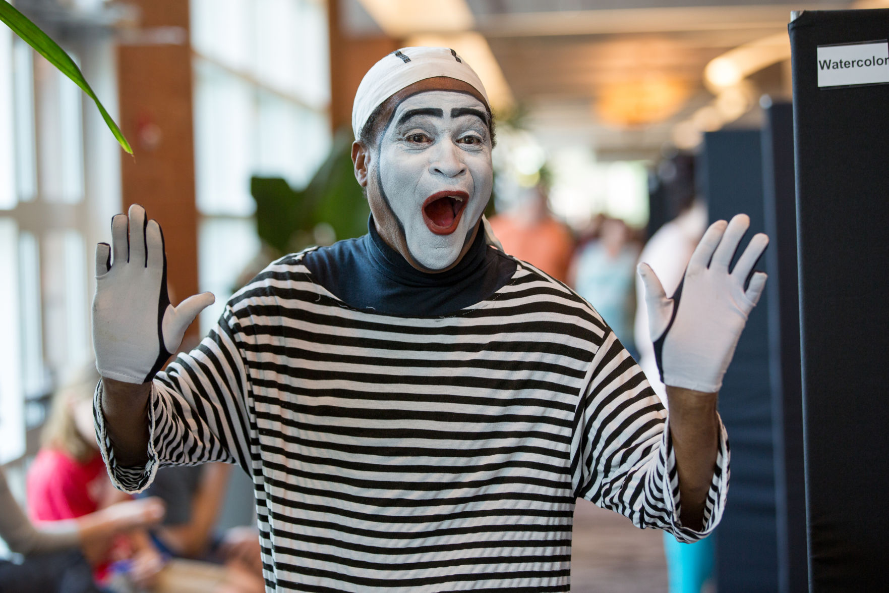 mime
